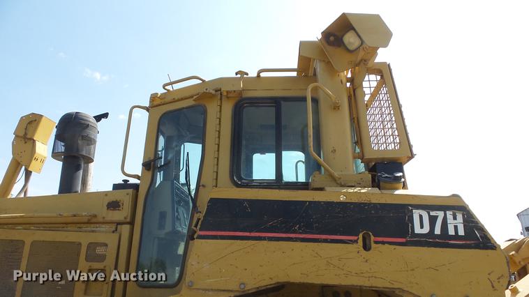 image for item DE7219 1994 Caterpillar D7H dozer