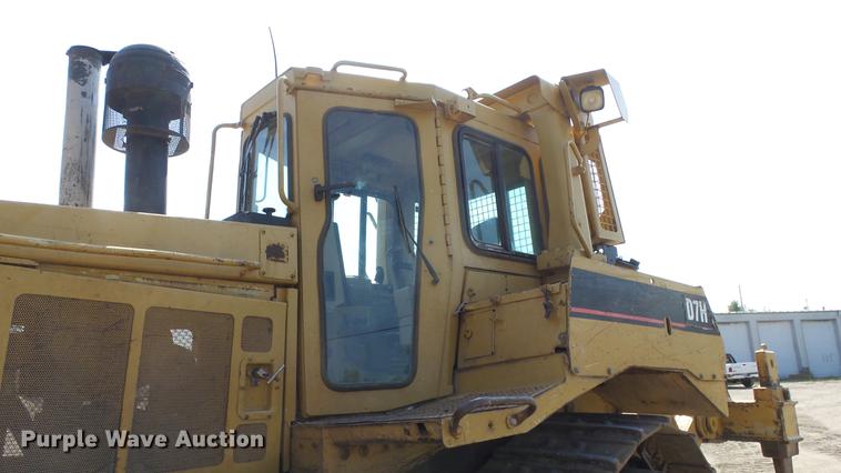 image for item DE7219 1994 Caterpillar D7H dozer