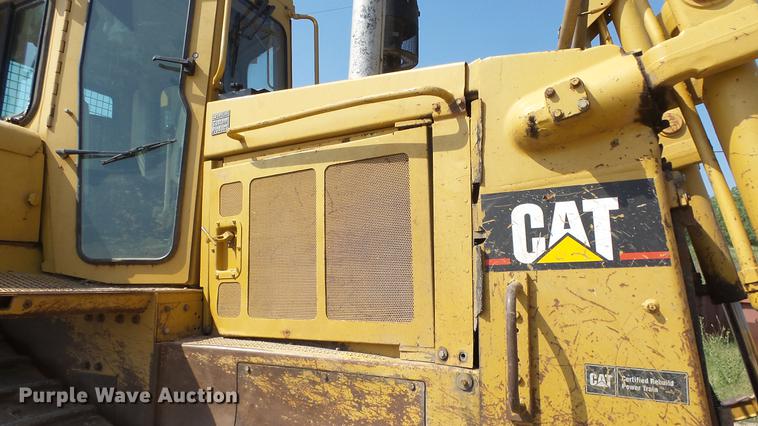 image for item DE7219 1994 Caterpillar D7H dozer