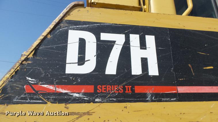 image for item DE7219 1994 Caterpillar D7H dozer
