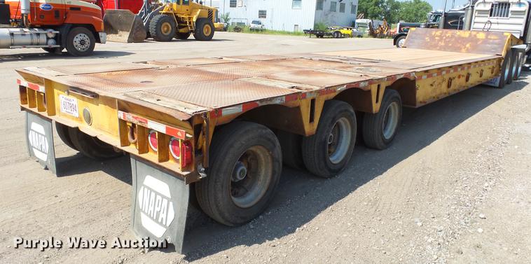 image for item DE7220 1985 Load King drop deck equipment trailer