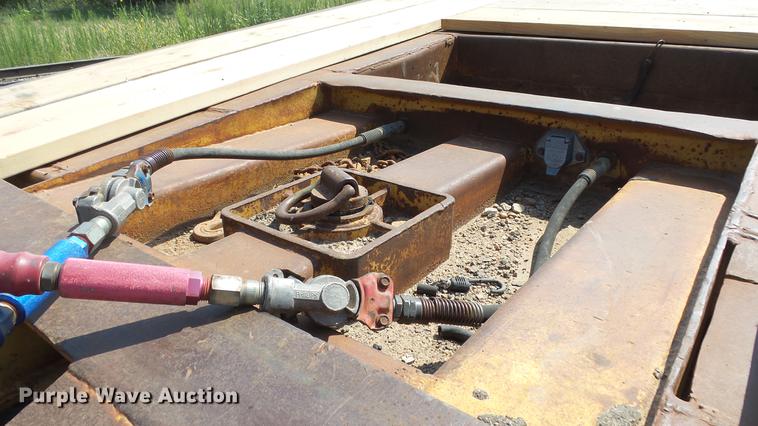 image for item DE7220 1985 Load King drop deck equipment trailer