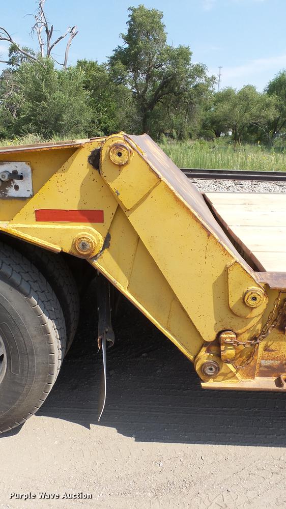image for item DE7220 1985 Load King drop deck equipment trailer