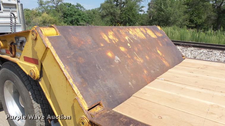 image for item DE7220 1985 Load King drop deck equipment trailer