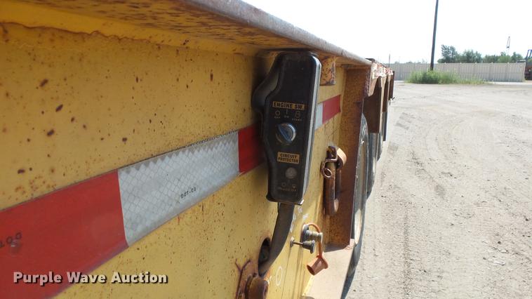 image for item DE7220 1985 Load King drop deck equipment trailer