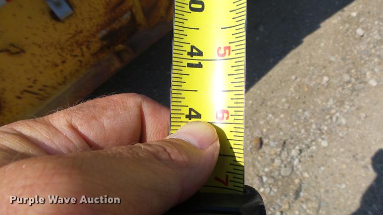 image for item DE7220 1985 Load King drop deck equipment trailer