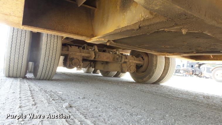 image for item DE7220 1985 Load King drop deck equipment trailer