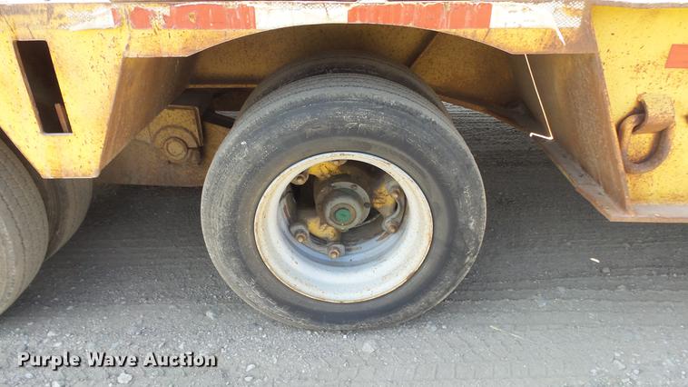 image for item DE7220 1985 Load King drop deck equipment trailer
