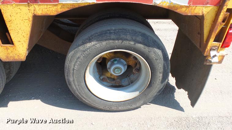 image for item DE7220 1985 Load King drop deck equipment trailer