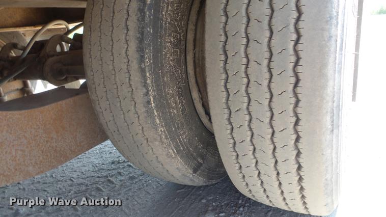 image for item DE7220 1985 Load King drop deck equipment trailer