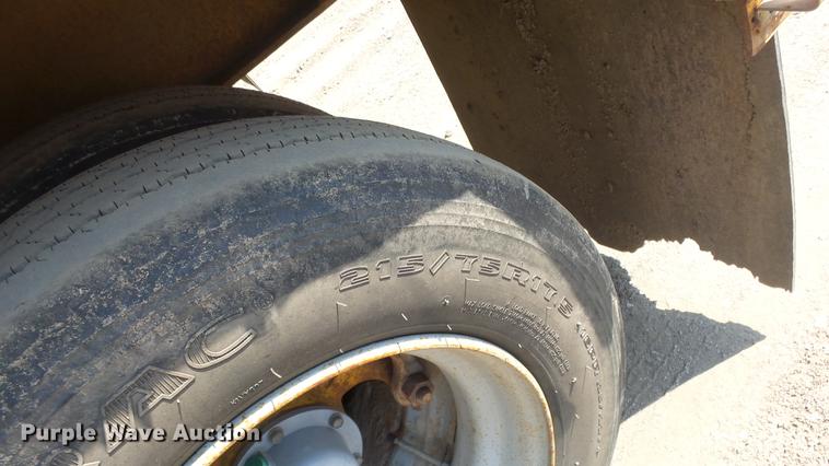 image for item DE7220 1985 Load King drop deck equipment trailer