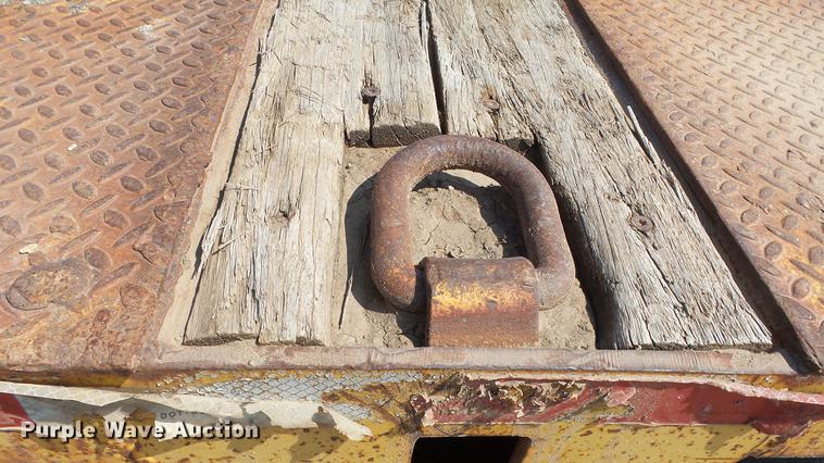 image for item DE7220 1985 Load King drop deck equipment trailer