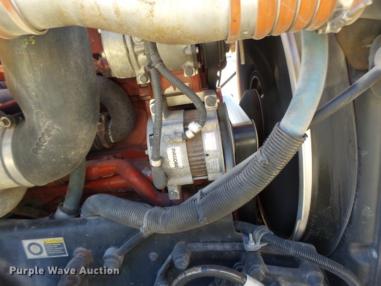 image for item DF9447 2008 Peterbilt 367 bridge inspection truck