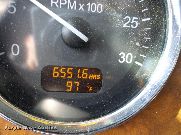 image for item DF9447 2008 Peterbilt 367 bridge inspection truck