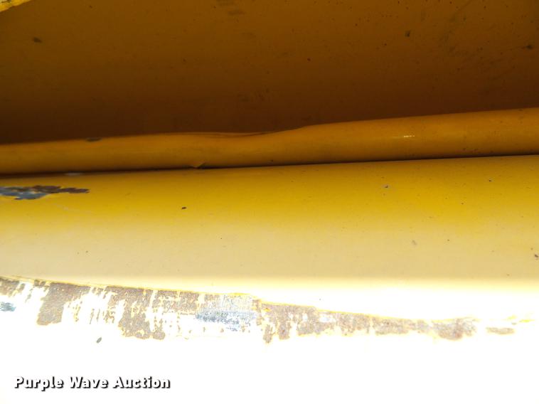 image for item DF9447 2008 Peterbilt 367 bridge inspection truck