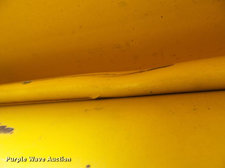 image for item DF9447 2008 Peterbilt 367 bridge inspection truck