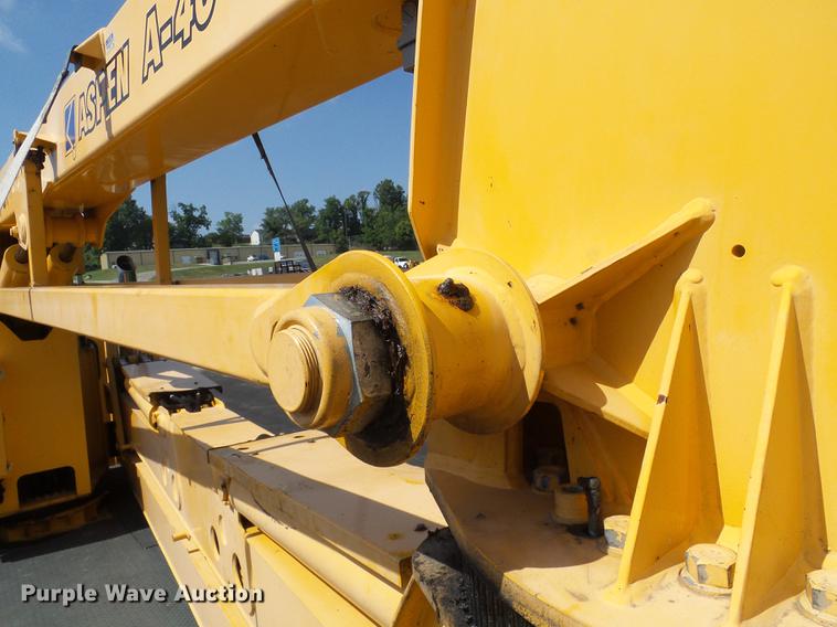 image for item DF9447 2008 Peterbilt 367 bridge inspection truck