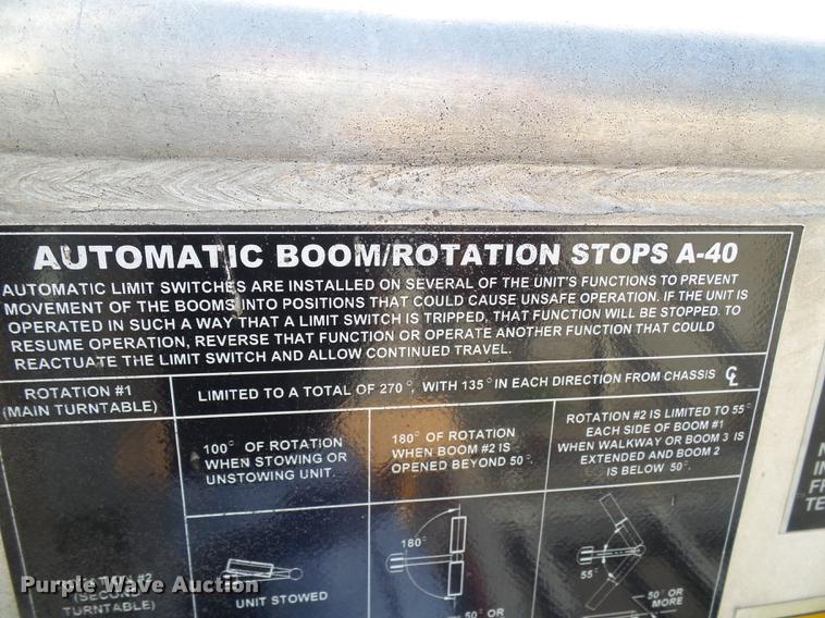 image for item DF9447 2008 Peterbilt 367 bridge inspection truck