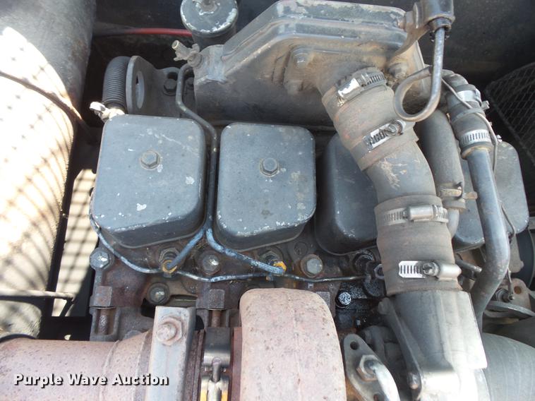 image for item DV9441 1995 Case 9010B excavator