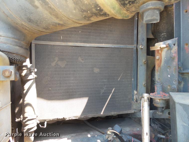 image for item DV9441 1995 Case 9010B excavator