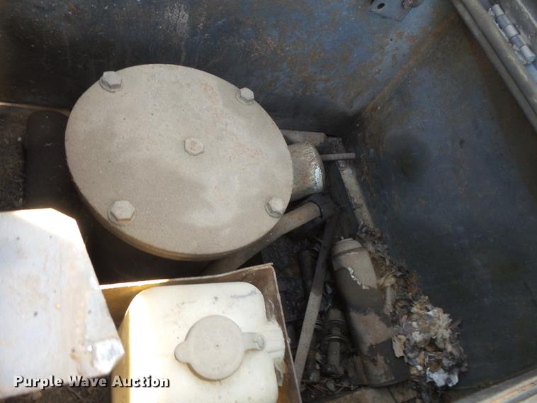 image for item DV9441 1995 Case 9010B excavator