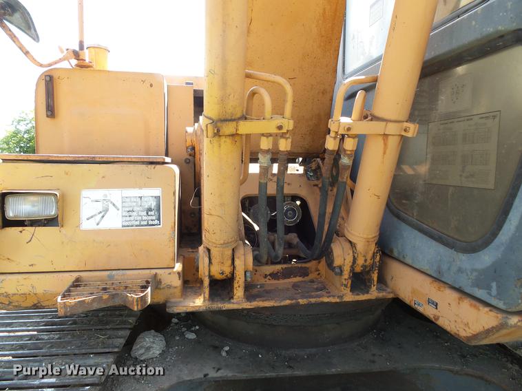 image for item DV9441 1995 Case 9010B excavator
