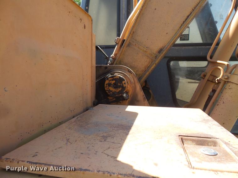 image for item DV9441 1995 Case 9010B excavator