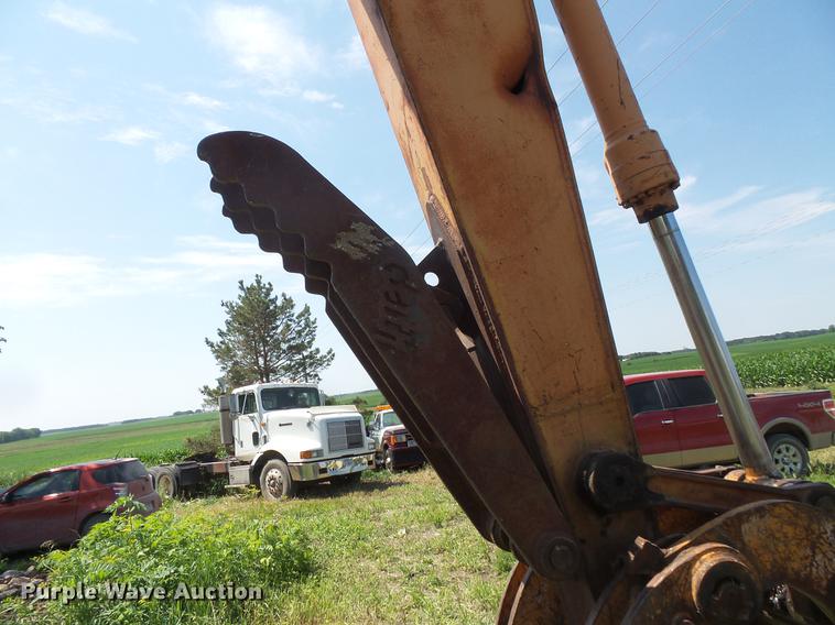 image for item DV9441 1995 Case 9010B excavator