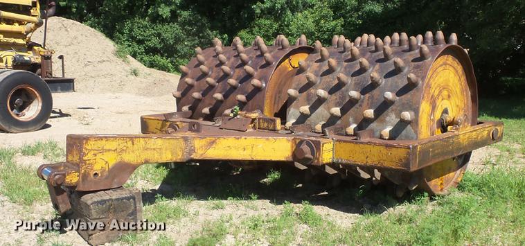 image for item DV9479 Tampo double drum padfoot roller