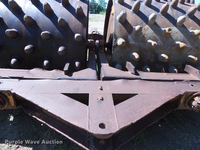 image for item DV9479 Tampo double drum padfoot roller