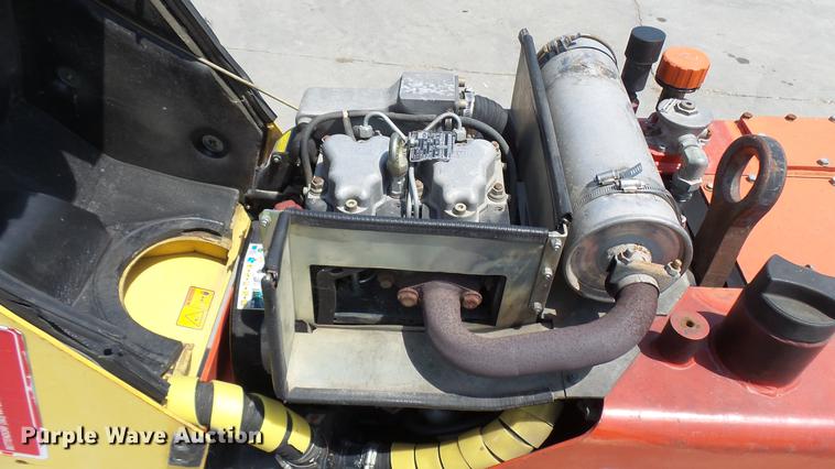 image for item DX9366 2005 Dynapac LP8500 trench compactor