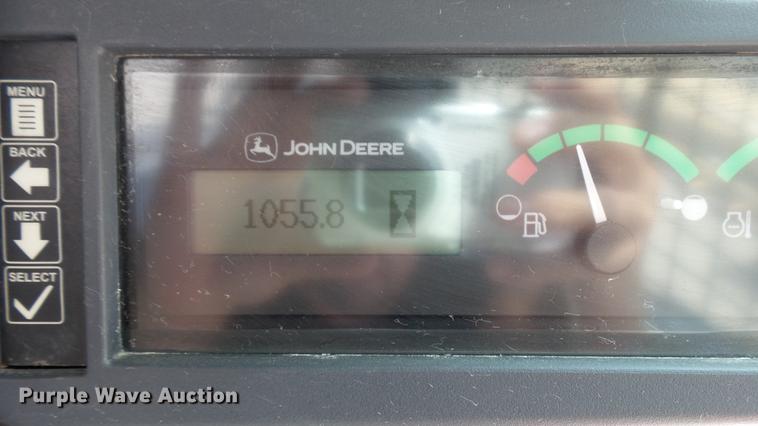 image for item DX9367 2016 John Deere 323E skid steer