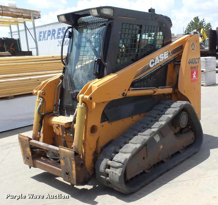image for item DX9368 2010 Case 440 CT Series III skid steer