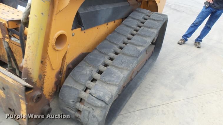 image for item DX9368 2010 Case 440 CT Series III skid steer
