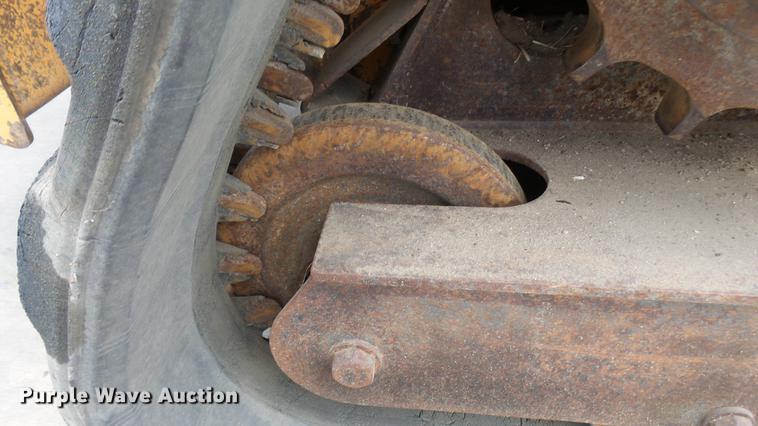 image for item DX9368 2010 Case 440 CT Series III skid steer