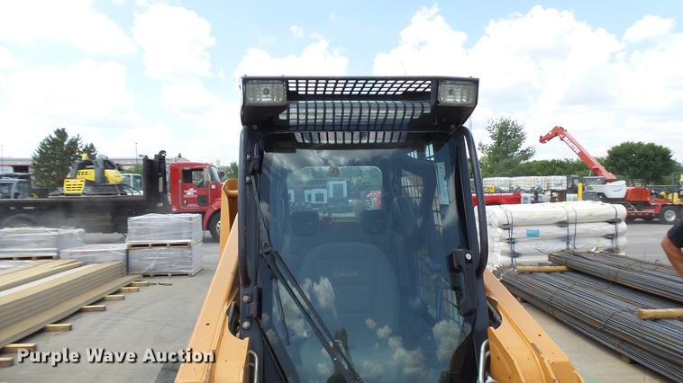 image for item DX9368 2010 Case 440 CT Series III skid steer