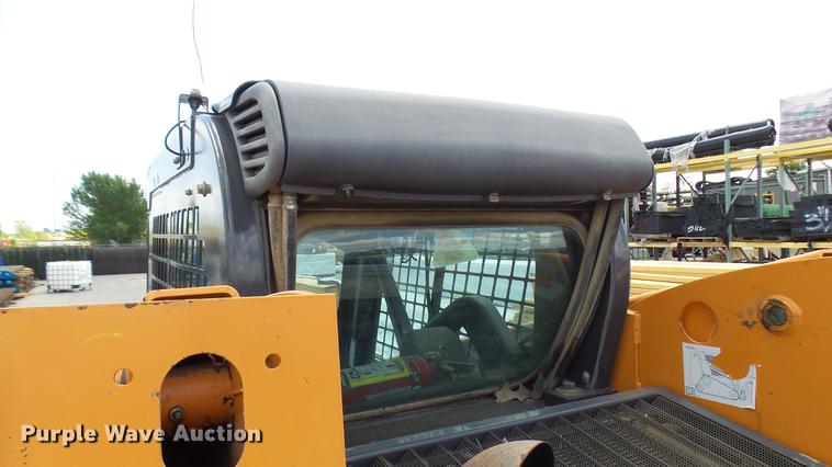 image for item DX9368 2010 Case 440 CT Series III skid steer