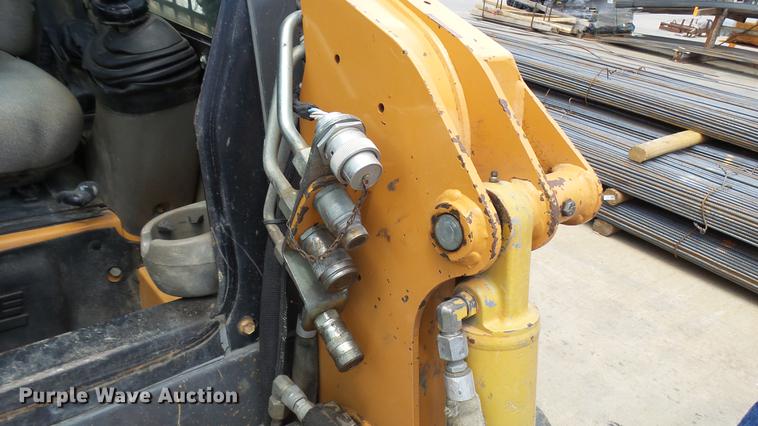 image for item DX9368 2010 Case 440 CT Series III skid steer