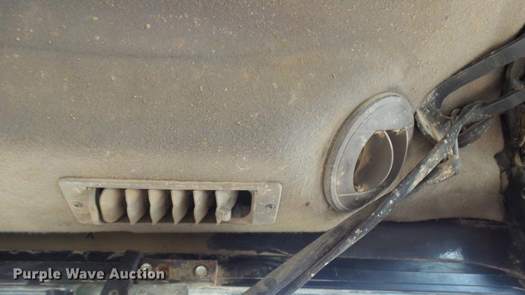 image for item DX9368 2010 Case 440 CT Series III skid steer