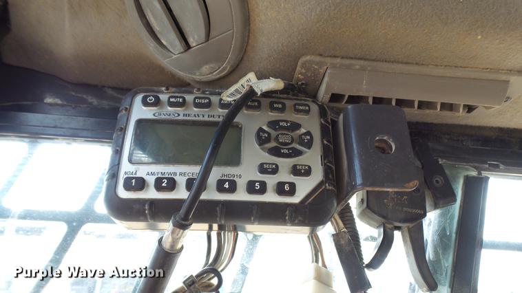 image for item DX9368 2010 Case 440 CT Series III skid steer