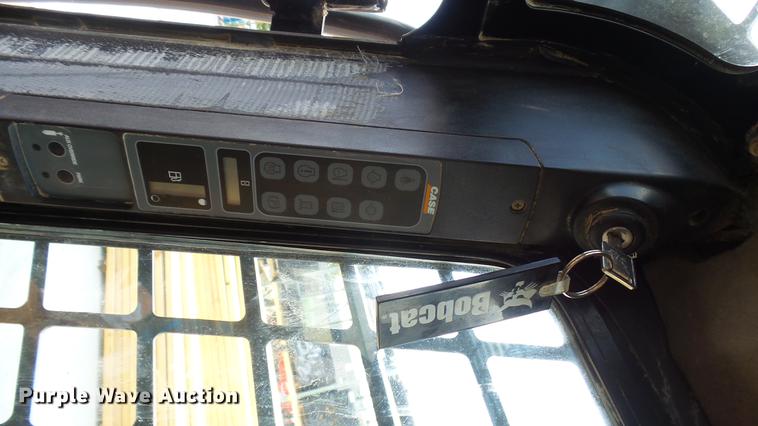 image for item DX9368 2010 Case 440 CT Series III skid steer