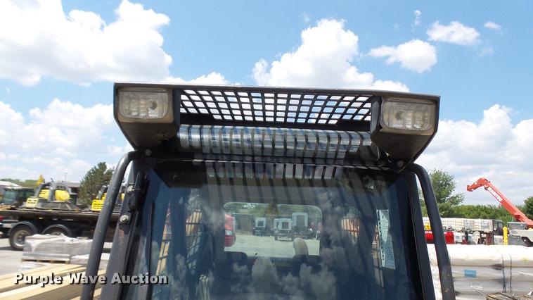 image for item DX9368 2010 Case 440 CT Series III skid steer