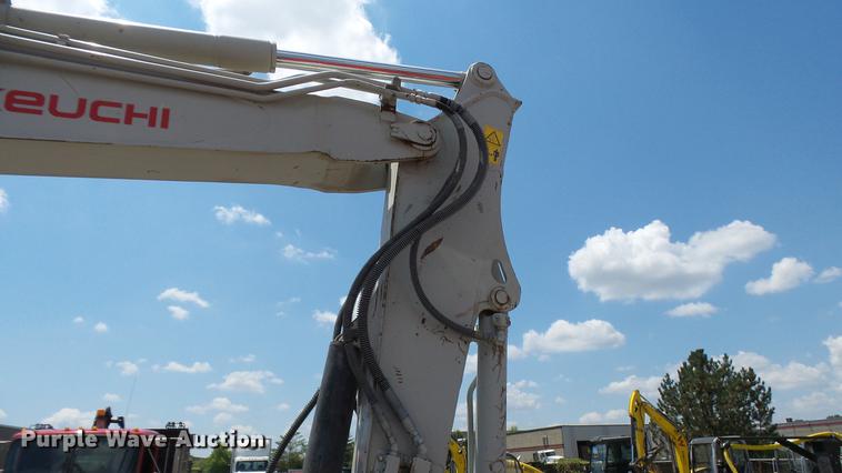 image for item DX9435 2014 Takeuchi TB290 excavator