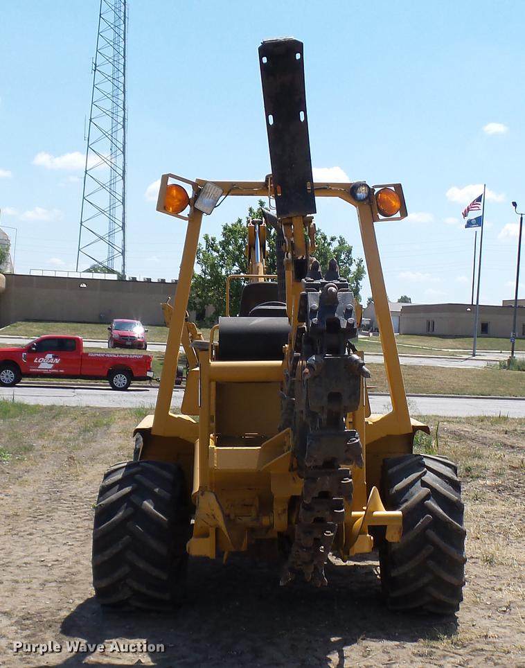 image for item DX9437 2002 Vermeer V8550A trencher