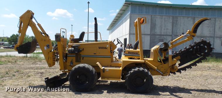 image for item DX9437 2002 Vermeer V8550A trencher