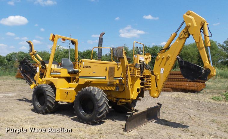 image for item DX9437 2002 Vermeer V8550A trencher
