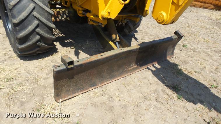 image for item DX9437 2002 Vermeer V8550A trencher