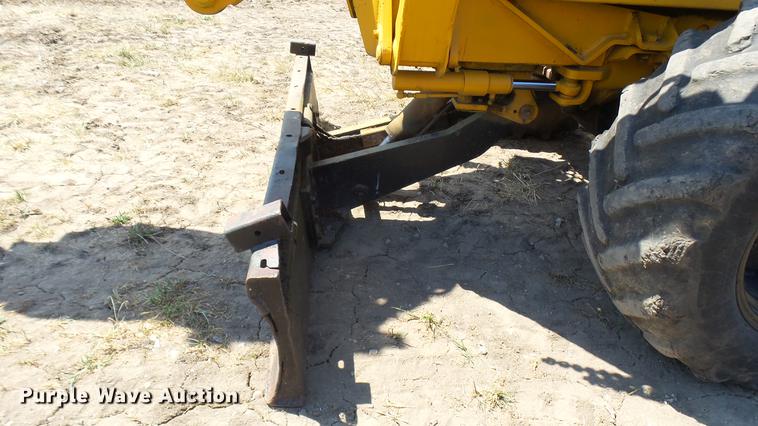 image for item DX9437 2002 Vermeer V8550A trencher