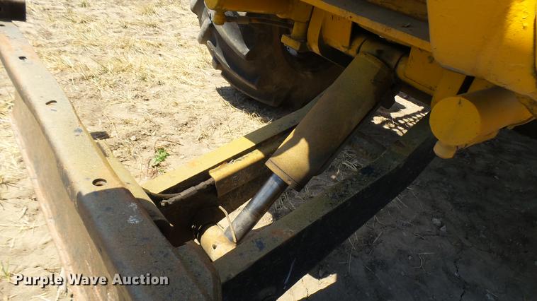 image for item DX9437 2002 Vermeer V8550A trencher