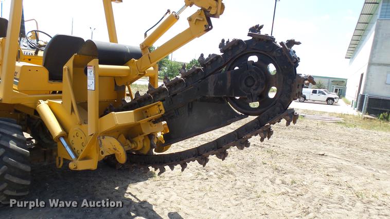 image for item DX9437 2002 Vermeer V8550A trencher